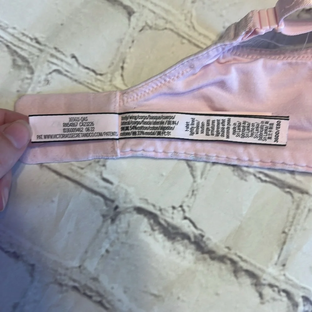 Victoria’s Secret Pink T-Shirt Bra_5